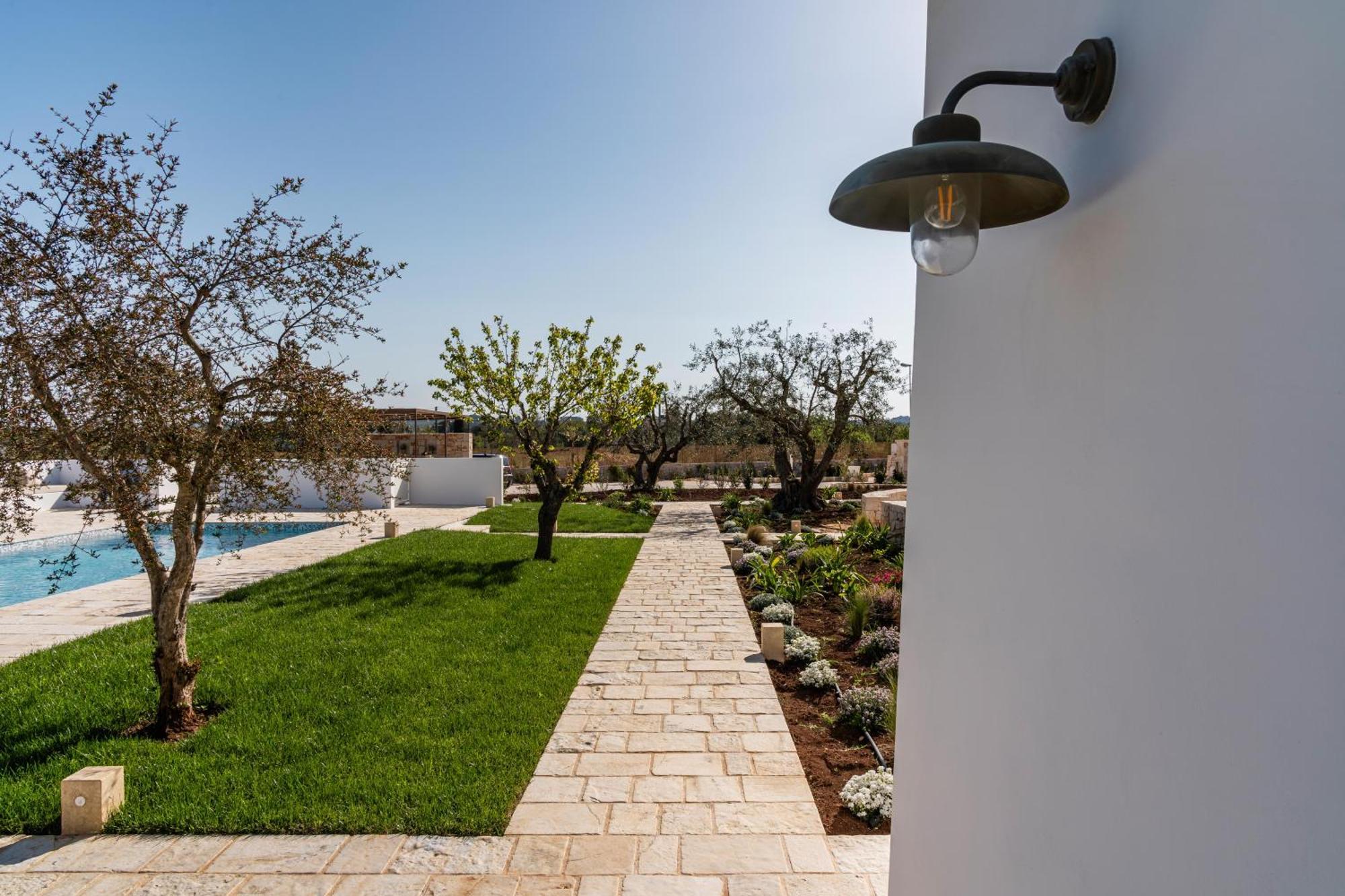 Trullo Jale - Boutique Apartments Ostuni Ngoại thất bức ảnh