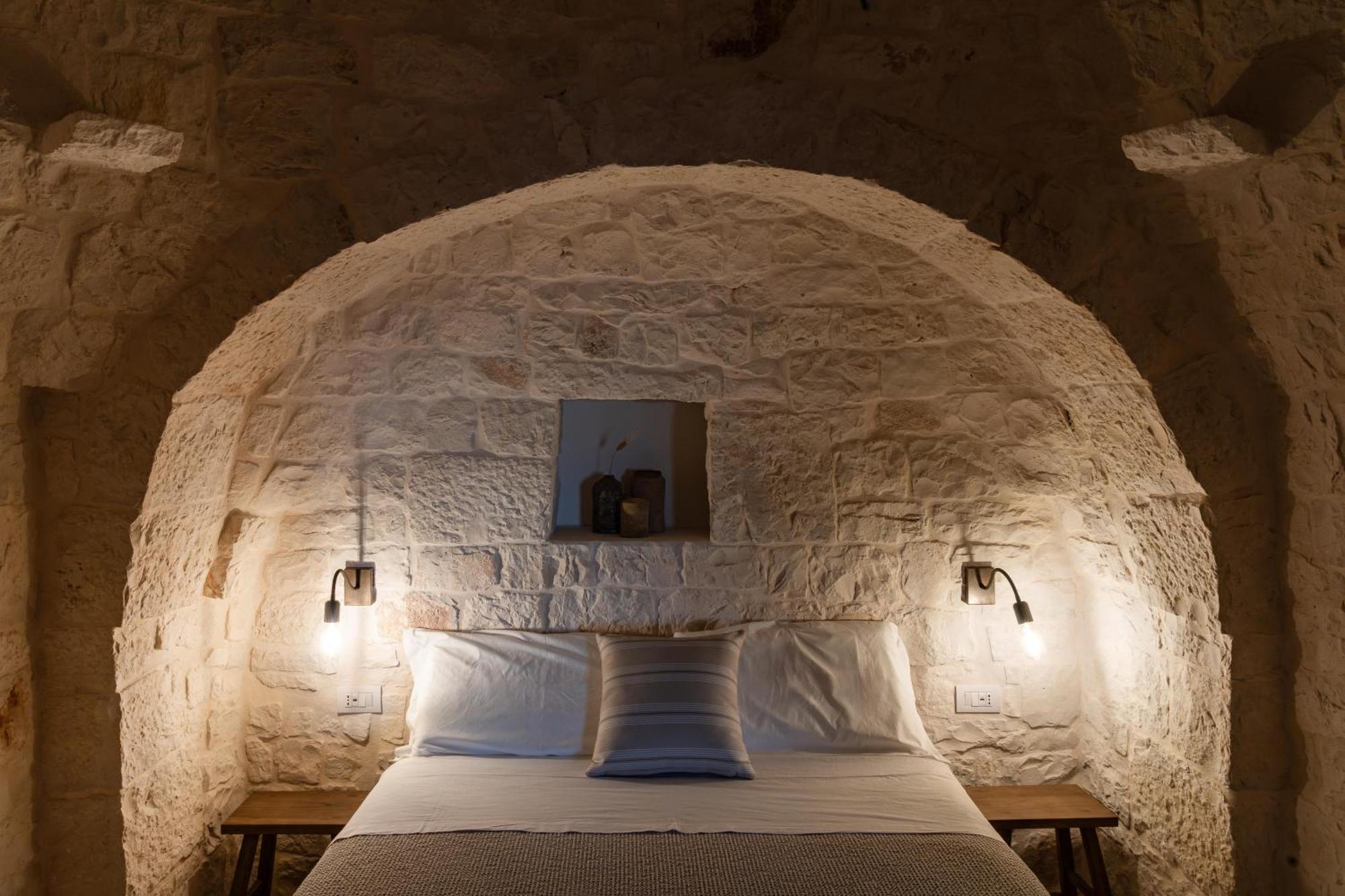 Trullo Jale - Boutique Apartments Ostuni Ngoại thất bức ảnh