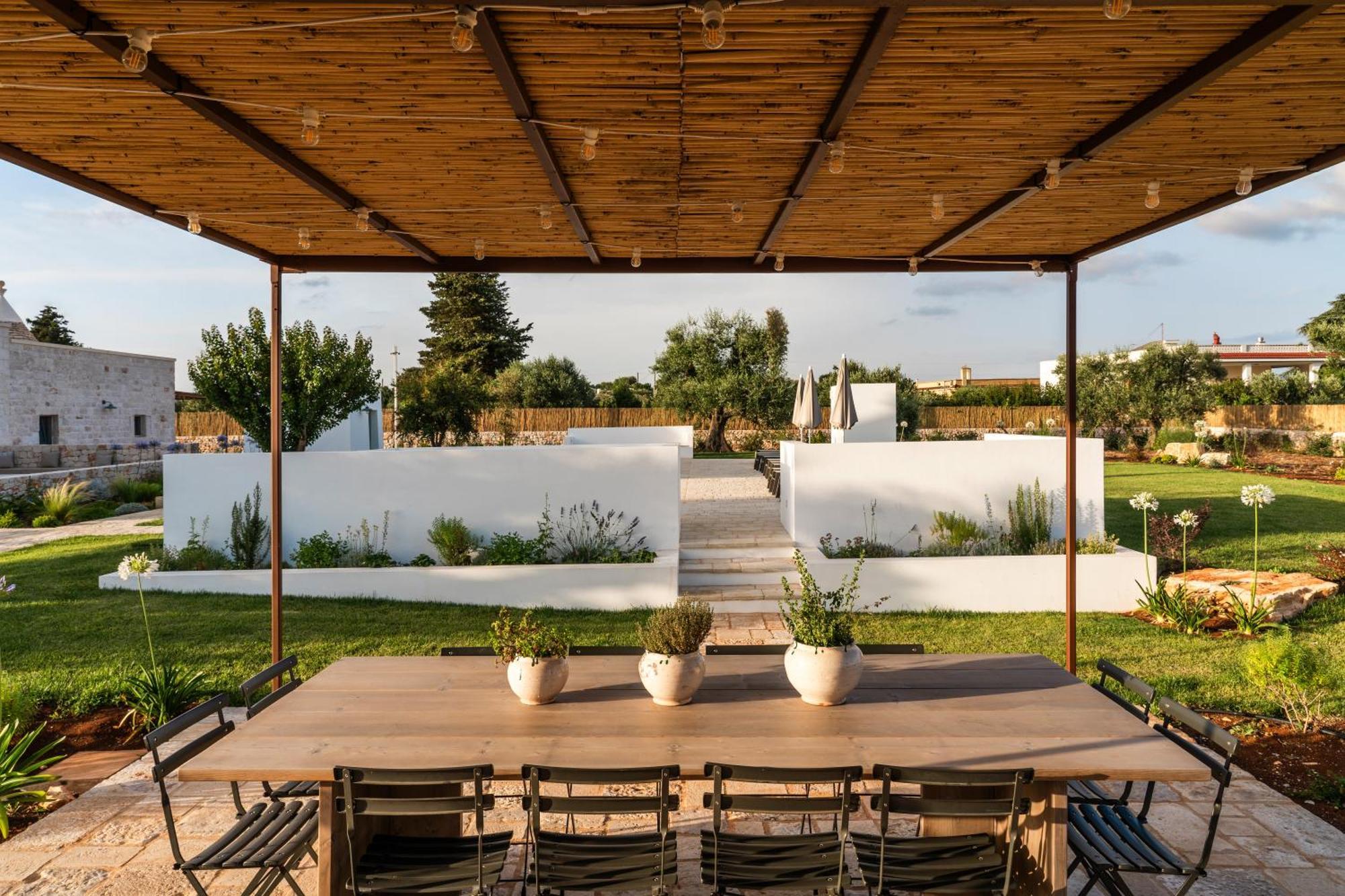 Trullo Jale - Boutique Apartments Ostuni Ngoại thất bức ảnh