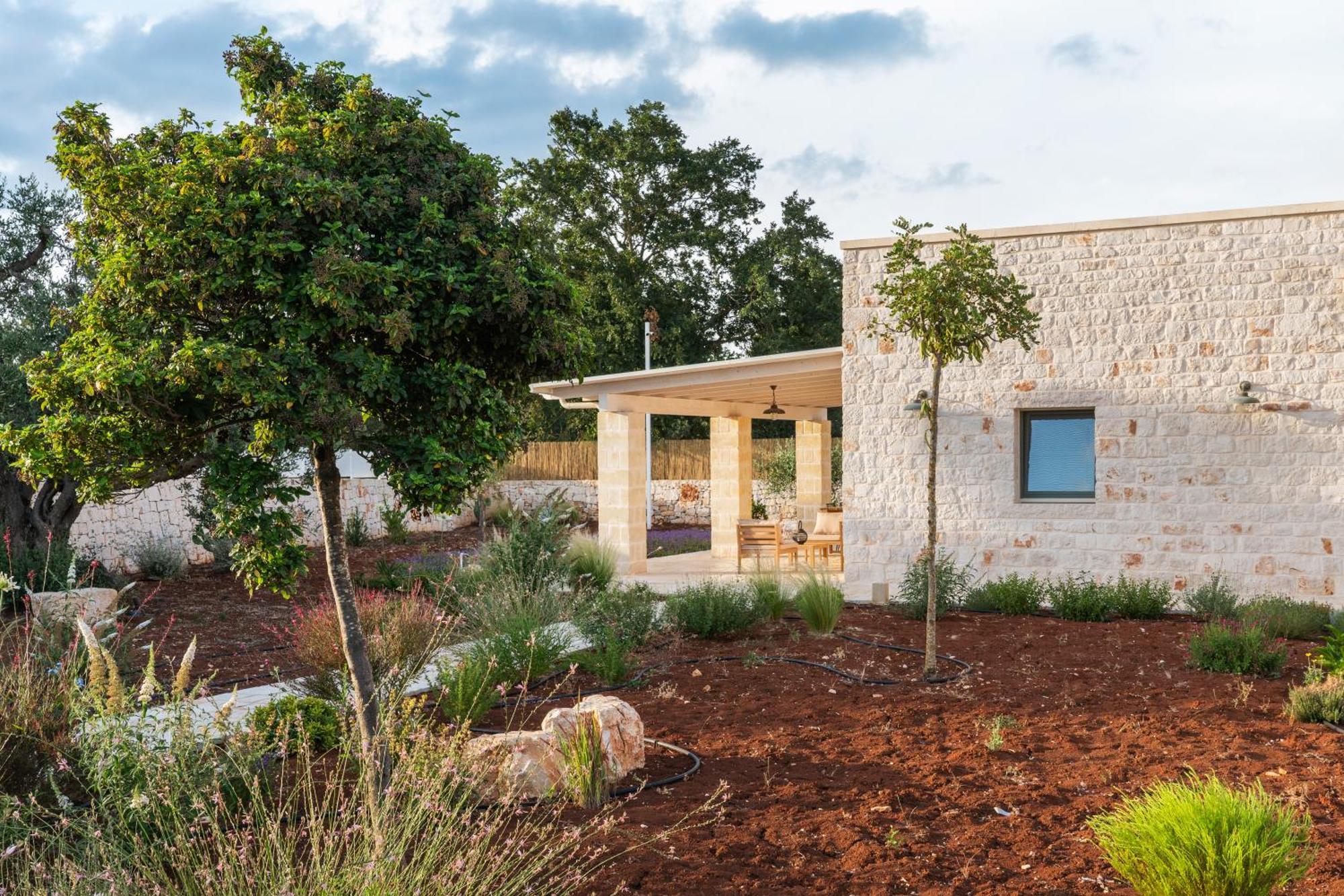 Trullo Jale - Boutique Apartments Ostuni Ngoại thất bức ảnh